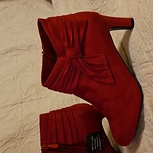 EAST 5TH Boots RED suede size 9.5